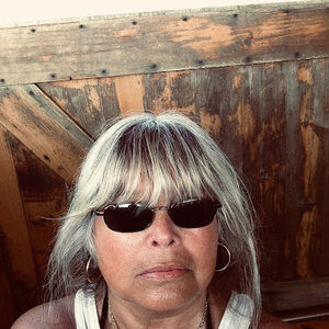 Meet your Posher, Sharon